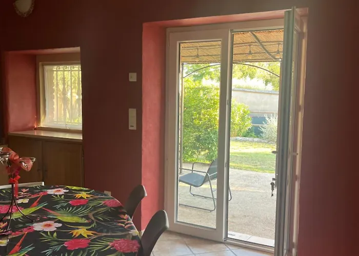 Le Mazet De Mathilde Feriehus *