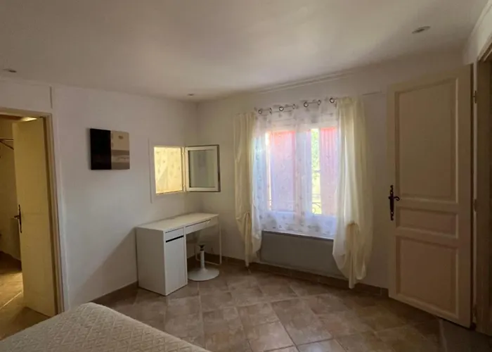 Feriehus Le Mazet De Mathilde *