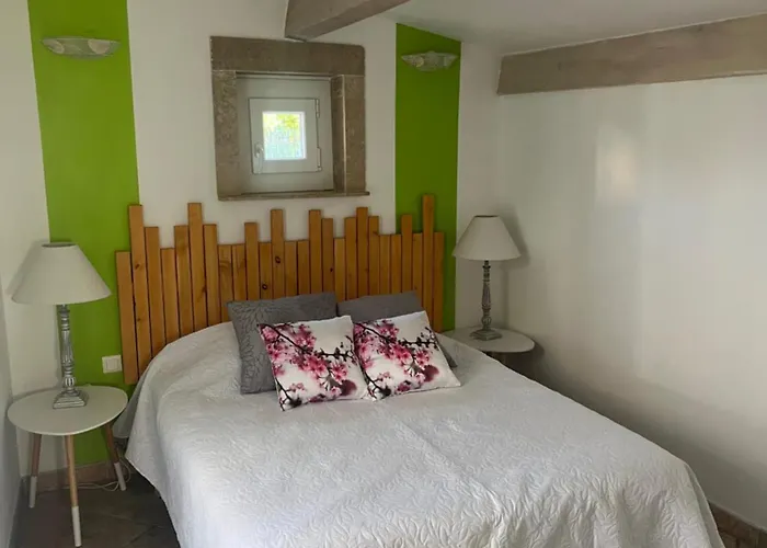 Le Mazet De Mathilde Feriehus *